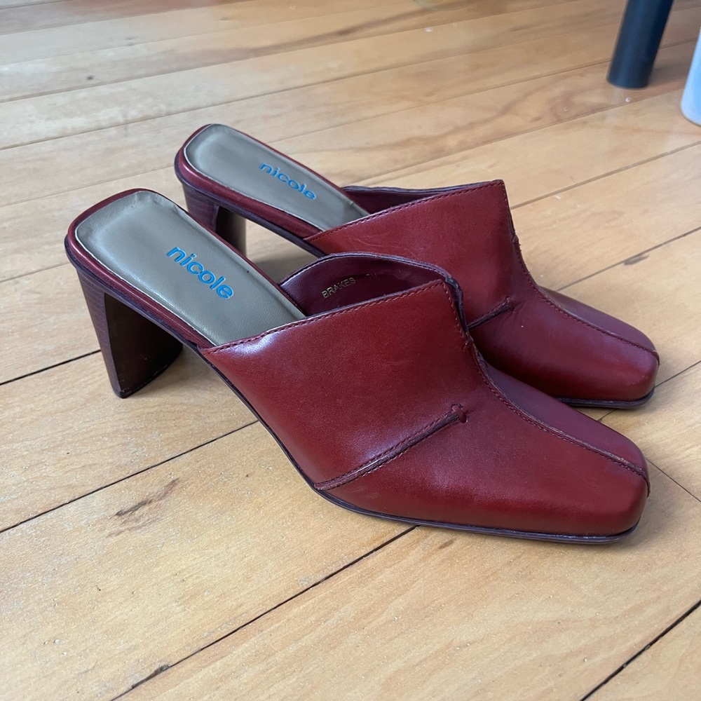 Red mules